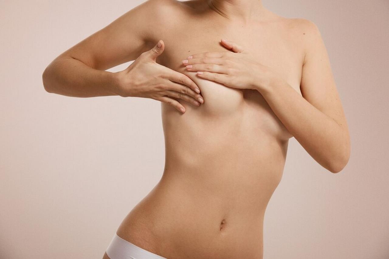 Czy noszenie biustonosza powoduje raka piersi?
